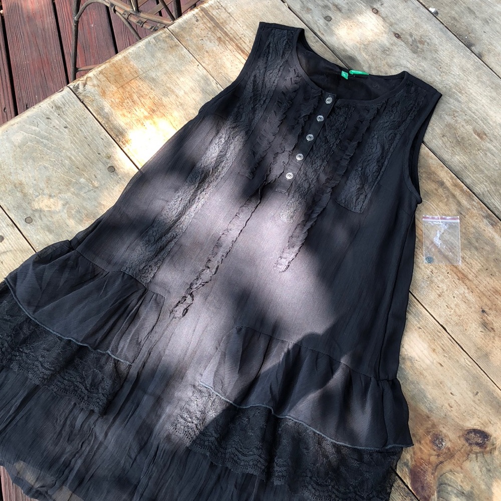 Benetton Black drop waist sleeveless girl’s dress